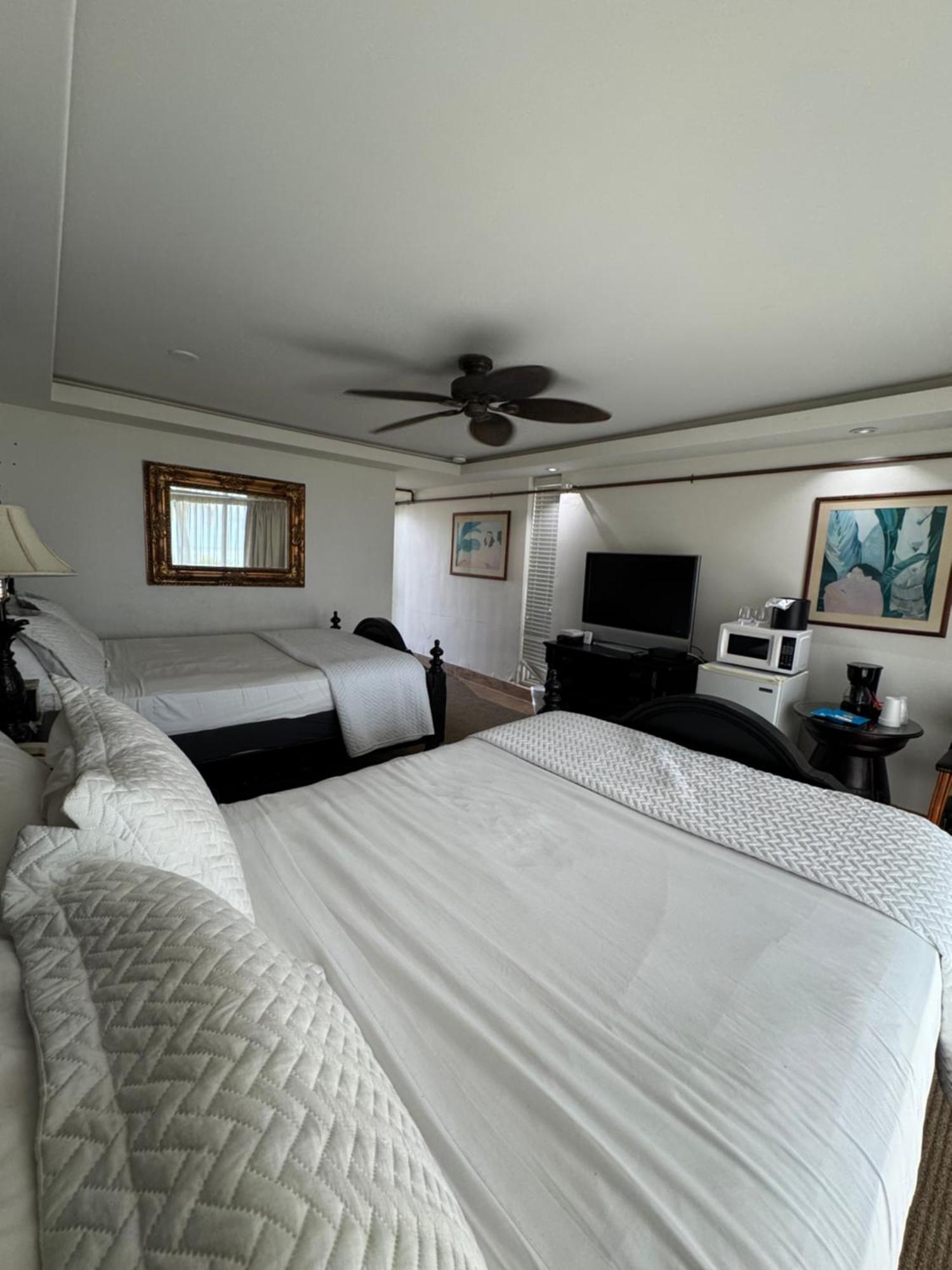 Hotel Coral Reef Kapa'a Exterior photo